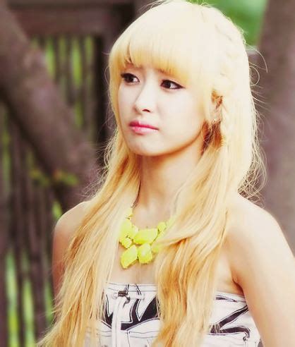17 Female Idols With Blonde Hair And Bangs Who Give Off Serious Barbie Vibes Koreaboo