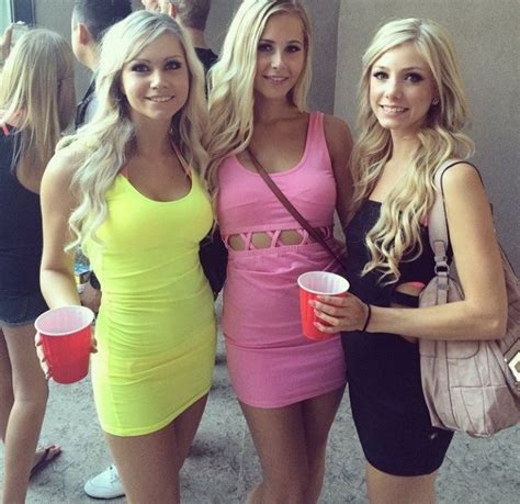 Blonde Babes Porn Pic