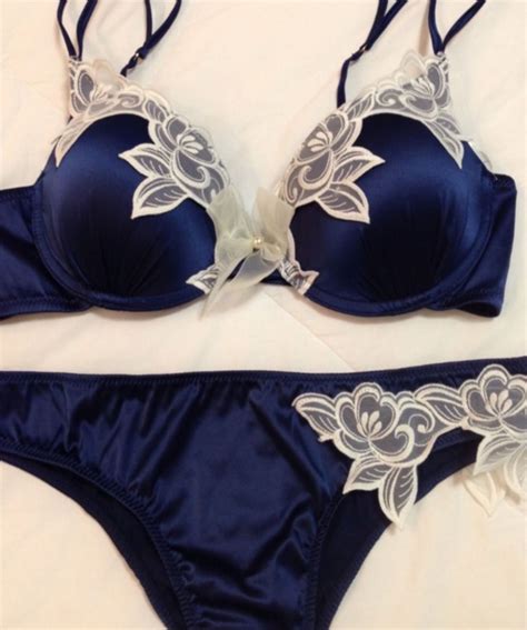 Conjunto De Lingerie Cetim Guipure Lingerie Feminina De Chelles Nunca Usado Enjoei