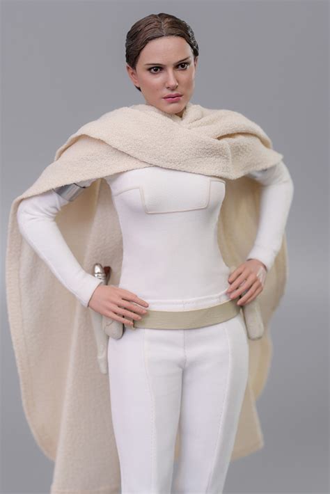 hot toys star wars attack   clones padme amidala