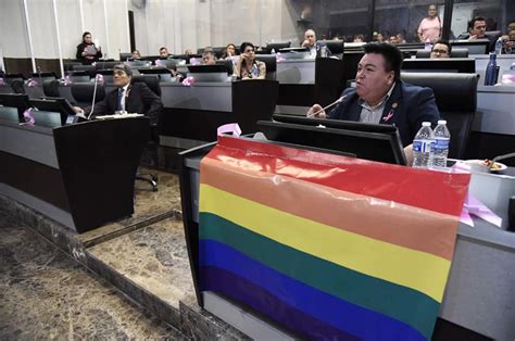 Soy gay legislador de Sonora sale del clóset en plena sesión