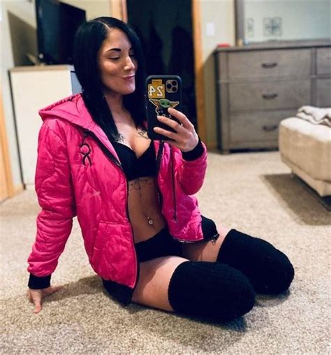 Hot Tattooed Girls KLYKER