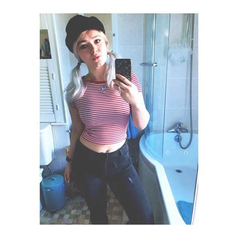 Hot And Sexy Melissa Suffield Photos ThBlog