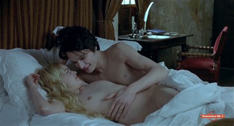 Naked Roxane Mesquida In The Last Mistress