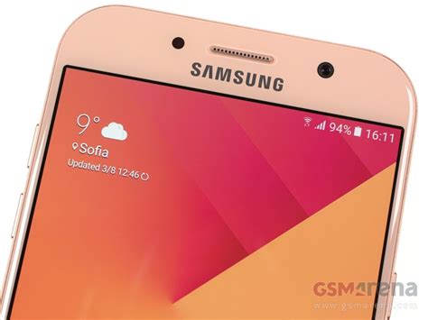 Samsung Galaxy A7 (2017) pictures, official photos