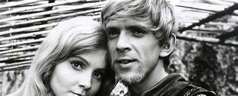 Slasti otce vlasti | Archiv | CS Film