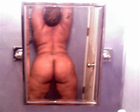 Black MILF Nude Selfies ShesFreaky