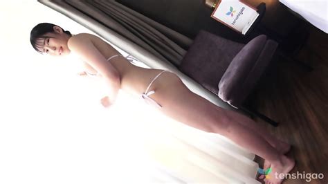 Sexy Model Miss Hitomi Kanzaki Her Bikini Body