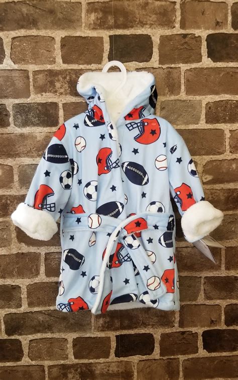 Couverture de bébé garçon football Aux P tits Cados Là où chaque moment trouve son présent