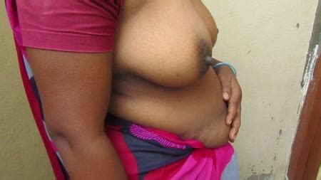 Tamil Aunty Standing To Show Her Boobs Very Hot Pics Xhamster