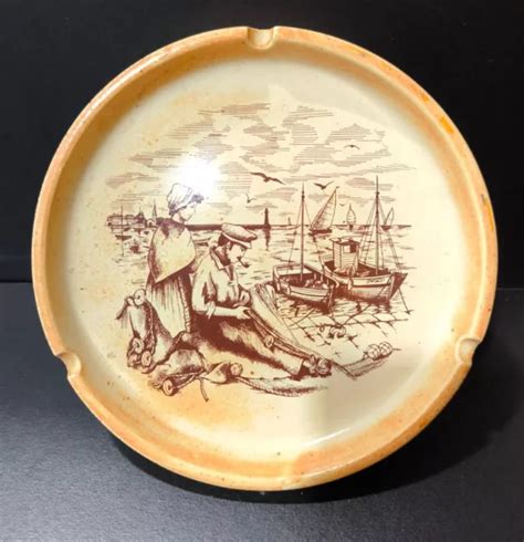 Cendrier Ancien En Porcelaine Gr S Sc Ne Marin P Cheur Avec Bateaux