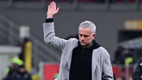 Foto Netizen Olok Olok Ide Gila Menpora Datangkan Mourinho