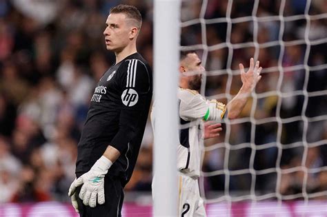 Real Akan Perpanjang Kontrak Andriy Lunin