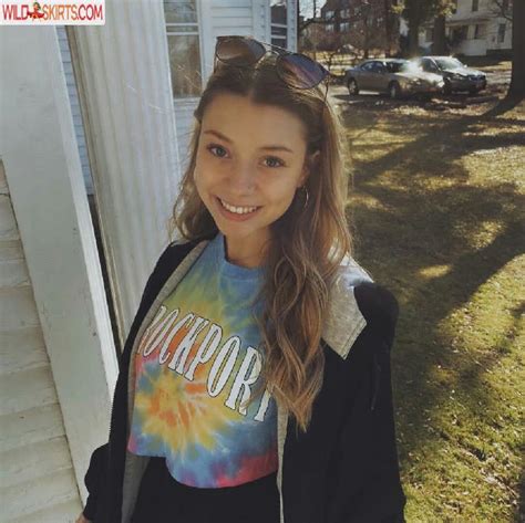 Sara Brooks Nude Leaked Photos And Videos Wildskirts