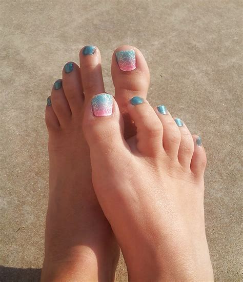 Sexy Milf Wearing Sexy Converse Sneakers Porn Pictures XXX Photos Sex Images PICTOA