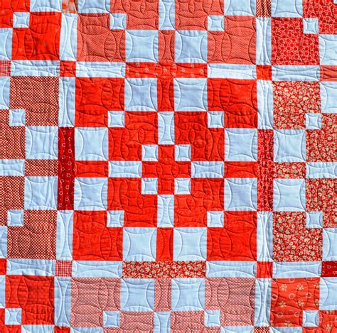 Happy Quilting Red Cross Quilt