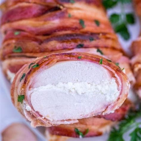 Bacon Wrapped Cream Cheese Stuffed Chicken [video] Sandsm