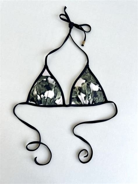 Dreieck Bikini Top mit Camouflage Print Gr S Gebraucht in Bern für CHF 13 mit Lieferung