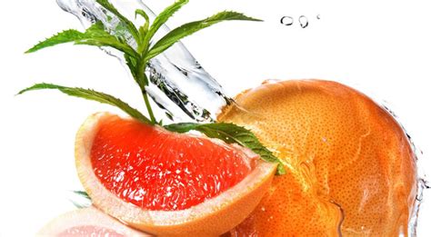 Grapefruit Facts, Health Benefits and Nutritional Value
