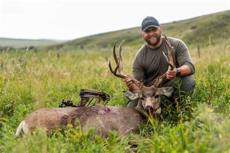 Alberta Bucks: A Sweepstakes Hunt of a Lifetime - Worldwide Trophy