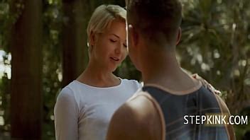 Peut Tre Que Cela Vous Convaincra Commence Sucer La Bite De Xvideos