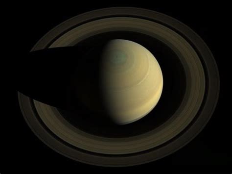 spectacular photo  saturn   rings captured  nasa spacecraft