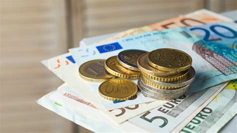 ilmu ekonomi arti tujuan hingga fungsinya