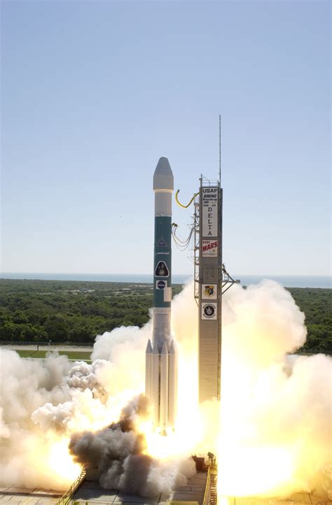 Apod 2001 April 9 Mars Odyssey Lifts Off For Mars