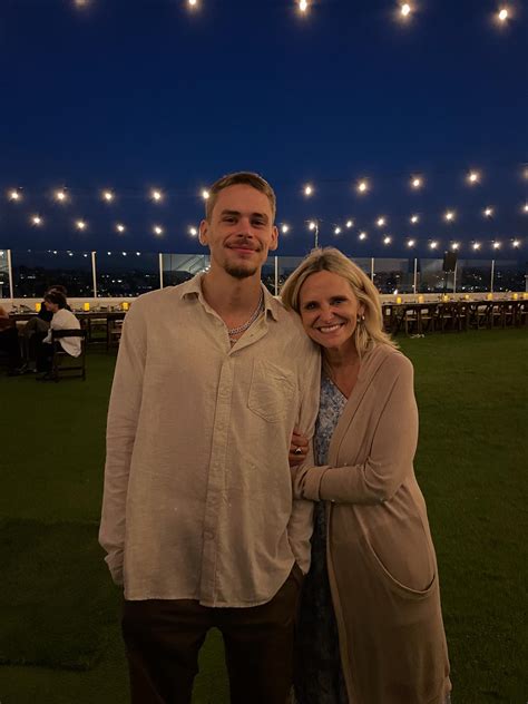 Caleb Burton (@_calebburton) • Instagram photos and videos