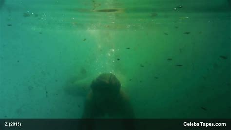 Christina Ricci Nude Skinny Dipping