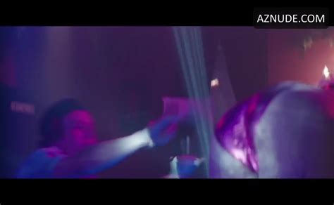 Elle Evans Breasts Bikini Scene In Scouts Guide To The Zombie Apocalypse AZNude