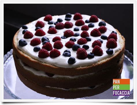 Naked Cake Con Crema E Frutti Di Bosco