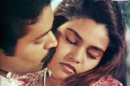 Film News Actress Silk Smitha Photo Stills Biography Hot Videos