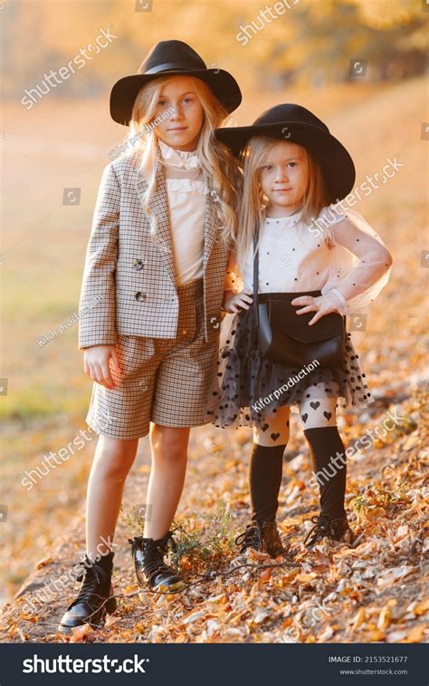 29 imágenes de Hot step sister Imágenes fotos y vectores de stock Shutterstock