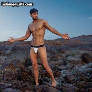 Naked Indian Hunk Exposing Muscles Bulging Dick Indian Gay Site