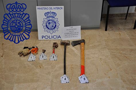 La Policía Nacional detiene a cuatro personas como presuntas autoras de