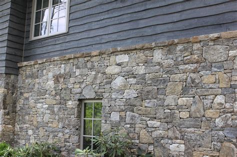 Pinedale Natural Fieldledge Style Thin Stone Veneer Wainscoting Quarry Mill