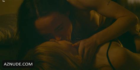 Elliot Page Nude Aznude