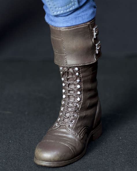 Doons Dungeon Hot Toys Captain America Photo Review