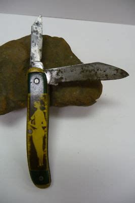 Vintage Pocket Knife Colonial Nude Women Photos Pin Up