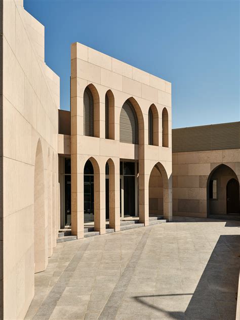 stacked volumes & half domes shape babnimnim's kuwait mosque - Zarkon