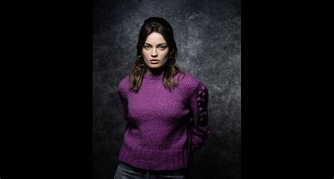 Series Emma Mackey La Doble De Margot Robbie Que Deslumbra En Sex Educati Noticias El