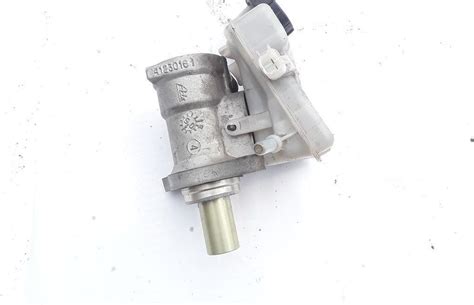 Brake Master Cylinder Volvo V L Eur