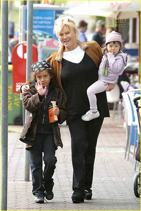 Hugh is a Hands-On Dad: Photo 574311 | Photos | Just Jared