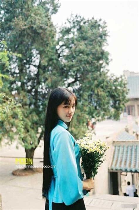 Hot girl bóng rổ đẹp dịu dàng với đồ truyền thống