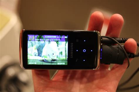 Video Hands On: Samsung's New Q2 and U5 MP3 Players