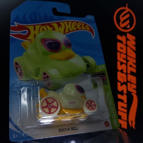 Hot Wheels Hw Glow Racers Duck N Roll Shopee Malaysia