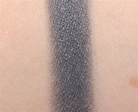 Sneak Peek Urban Decay Naked Smoky Palette Photos Swatches