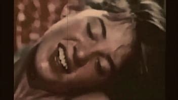 Retro Hairy Pussy Threesomes Xnxx