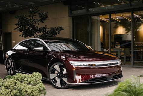 lucid air grand touring performance review energizing electric elegance